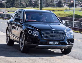 Bentley Bentayga [Australia] '2016–20