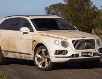Bentley Bentayga [Australia] '2016–20