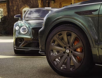 Bentley Bentayga "Apex Edition" by Mulliner with Le Mans Collection livery '2025