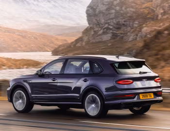 Bentley Bentayga EWB Azure [Worldwide] '2022–pr.