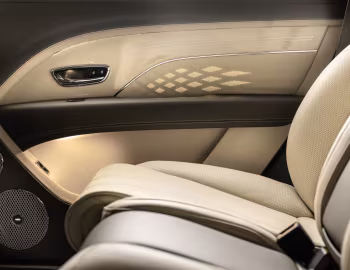 Interior Bentley Bentayga EWB Azure [Worldwide] '2022–pr.