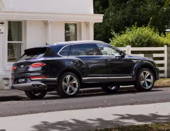 Bentley Bentayga EWB Azure [Australia] '2022–pr.