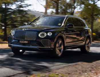Bentley Bentayga EWB Azure [Australia] '2022–pr.