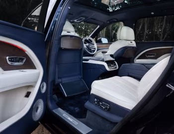 Interior Bentley Bentayga EWB Azure [Australia] '2022–pr.