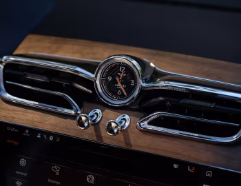 Interior Bentley Bentayga EWB Azure [Australia] '2022–pr.