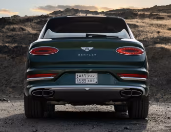 Bentley Bentayga EWB Azure [Middle East] '2022–pr.