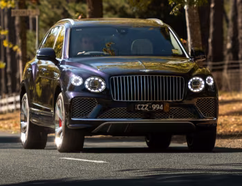 Bentley Bentayga EWB Azure [Australia] '2022–pr.