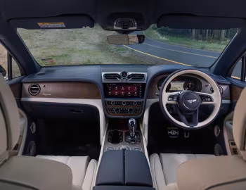 Painel frontal Bentley Bentayga EWB Azure [Australia] '2022–pr.