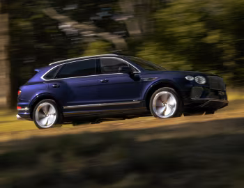 Bentley Bentayga EWB Azure [Australia] '2022–pr.