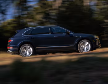 Bentley Bentayga EWB Azure [Australia] '2022–pr.