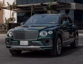 Bentley Bentayga EWB Azure [Middle East] '2022–pr.