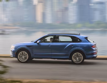 2023–pr. Bentley Bentayga EWB Azure [North America] '10.2022–pr.