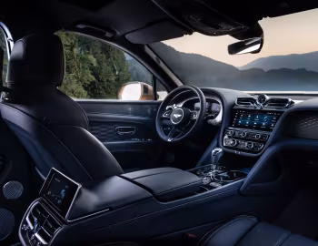 Interior 2023–pr. Bentley Bentayga EWB Azure [North America] '10.2022–pr.