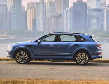 2023–pr. Bentley Bentayga EWB Azure [North America] '10.2022–pr.