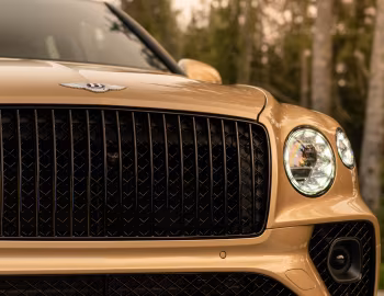 2023–pr. Bentley Bentayga EWB Azure [North America] '10.2022–pr.