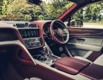 Painel frontal Bentley Bentayga EWB Azure [UK-spec] '2022–pr.