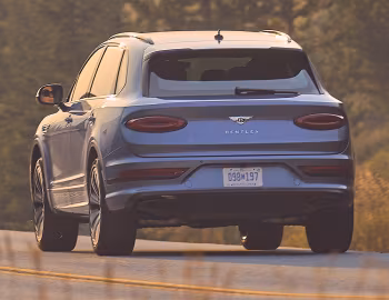 2023–pr. Bentley Bentayga EWB Azure [North America] '10.2022–pr.