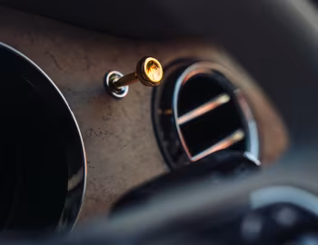 Interior Bentley Bentayga EWB Azure "Boodles" [UK-spec] '2026