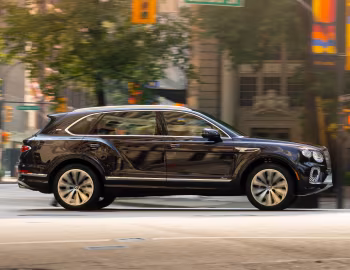 2023 Bentley Bentayga EWB Azure "First Edition" [North America] '2022