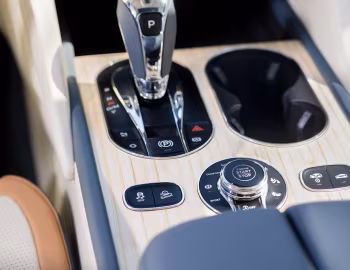 Intérieur Bentley Bentayga EWB Azure "Riviera Collection" [Worldwide] '2024–pr.
