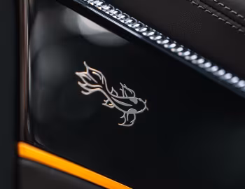 Interior Bentley Bentayga EWB "Inspired by China" by Mulliner '2025