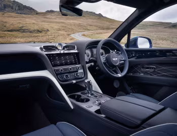 Painel frontal Bentley Bentayga EWB Mulliner [UK-spec] '2024–pr.