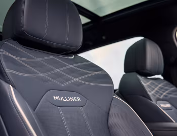 Interior Bentley Bentayga EWB Mulliner [UK-spec] '2024–pr.