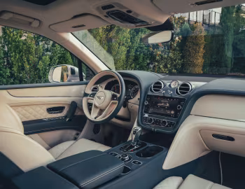 Interior 2020 Bentley Bentayga Hybrid [North America] '2019–20