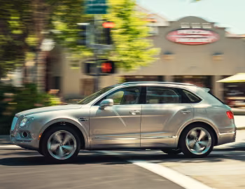 2020 Bentley Bentayga Hybrid [North America] '2019–20