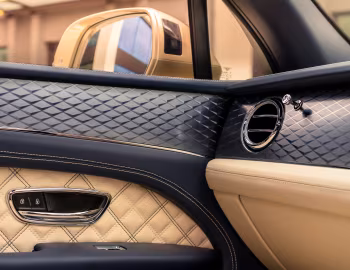 Interior Bentley Bentayga Hybrid [UK-spec] '2021–pr.