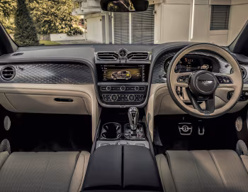 Painel frontal Bentley Bentayga Hybrid [UK-spec] '2021–pr.