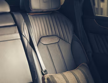 Interior Bentley Bentayga "Private White V.C" by Mulliner '02.2024