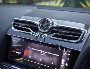 Interior Bentley Bentayga S [Australia] '2022–pr.