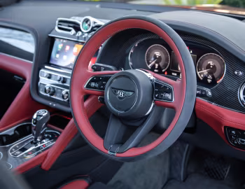 Interior Bentley Bentayga S [Australia] '2022–pr.