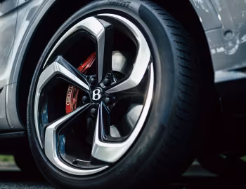 Bentley Bentayga S [Japan] '2022–pr.