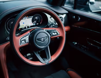 Interior Bentley Bentayga S [Japan] '2022–pr.
