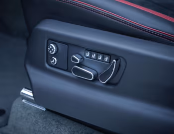 Interior Bentley Bentayga S [Australia] '2022–pr.