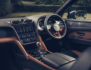 Painel frontal Bentley Bentayga S [UK-spec] '2021–pr.