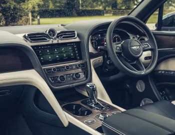 Painel frontal Bentley Bentayga S Hybrid [UK-spec] '2022–pr.