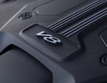 Sob o capô 2026 Bentley Bentayga Speed [North America] '2025–pr.