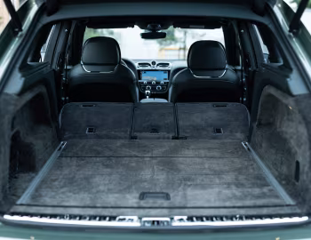 Interior Bentley Bentayga V8 [Japan] '2020–pr.