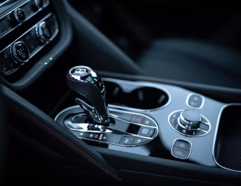 Interior Bentley Bentayga V8 [Japan] '2020–pr.