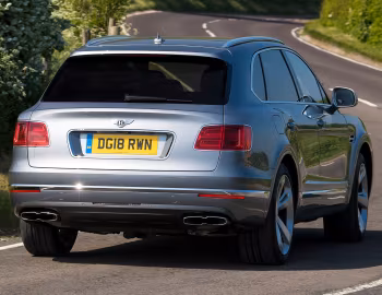 Bentley Bentayga V8 [UK-spec] '2018–20