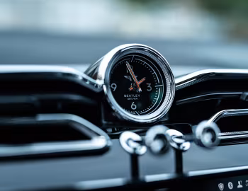 Interior Bentley Bentayga V8 [Japan] '2020–pr.