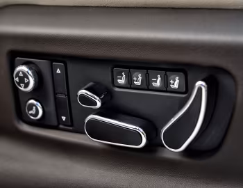 Interior Bentley Bentayga V8 [Japan] '2020–pr.