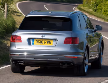 Bentley Bentayga V8 [UK-spec] '2018–20