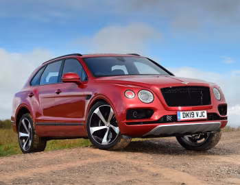 Bentley Bentayga V8 [UK-spec] '2018–20