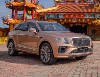 Bentley Bentayga V8 [Malaysia] '2020–pr.