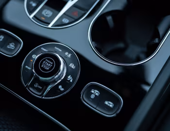 Interior Bentley Bentayga V8 [Japan] '2020–pr.