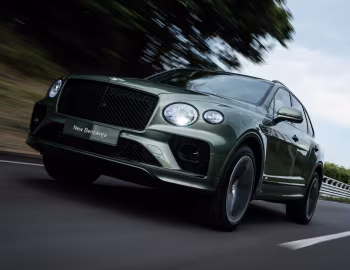 Bentley Bentayga V8 [Japan] '2020–pr.